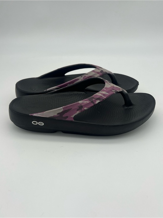 OOFOS Shoes - OOFOS OOlala Recovery Sandals Womens 7 Black purple violet Camo Thong Flip Flop